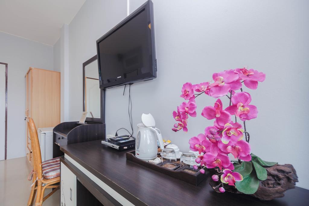 The Cozy House Hotel Rawai Bagian luar foto