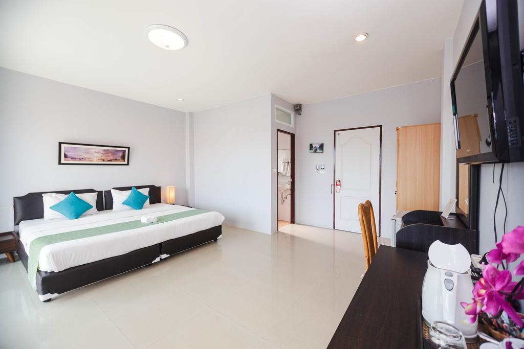 The Cozy House Hotel Rawai Bagian luar foto
