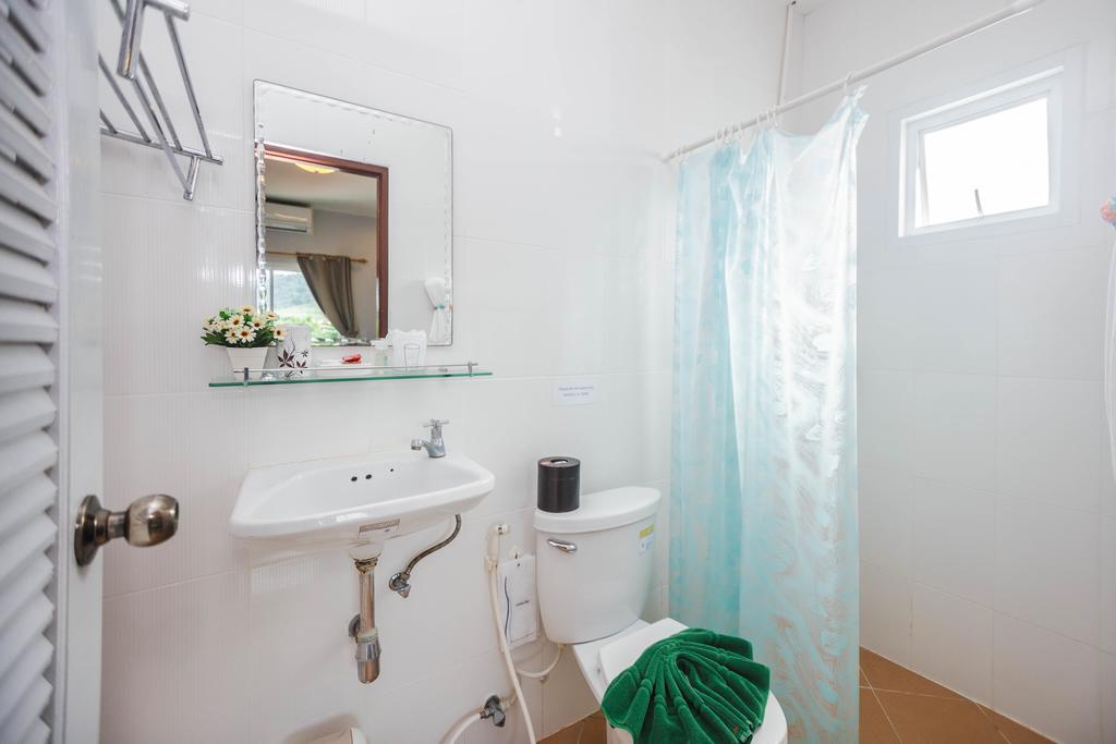 The Cozy House Hotel Rawai Bagian luar foto